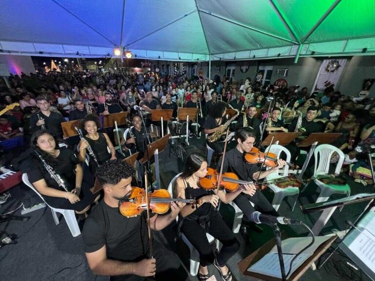Orquestra Sons da Aldeia apresenta concerto natalino em São Pedro da Aldeia, no RJ