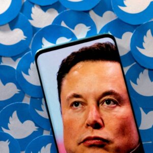 Jornalistas que cobrem Elon Musk têm contas no Twitter suspensas