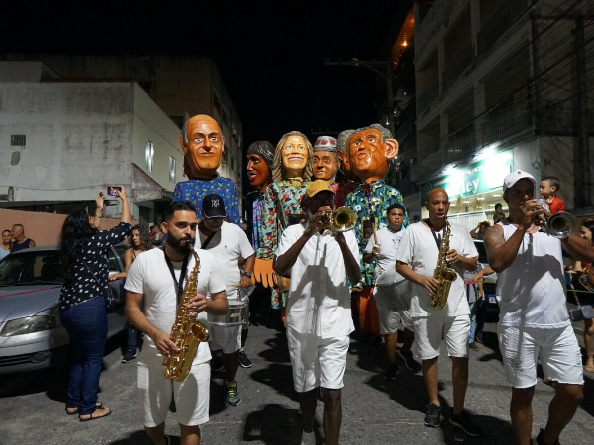 Escultura de dragão de 4 metros em homenagem a filho de médico viraliza nas  redes e atrai visitantes no RJ, Região dos Lagos