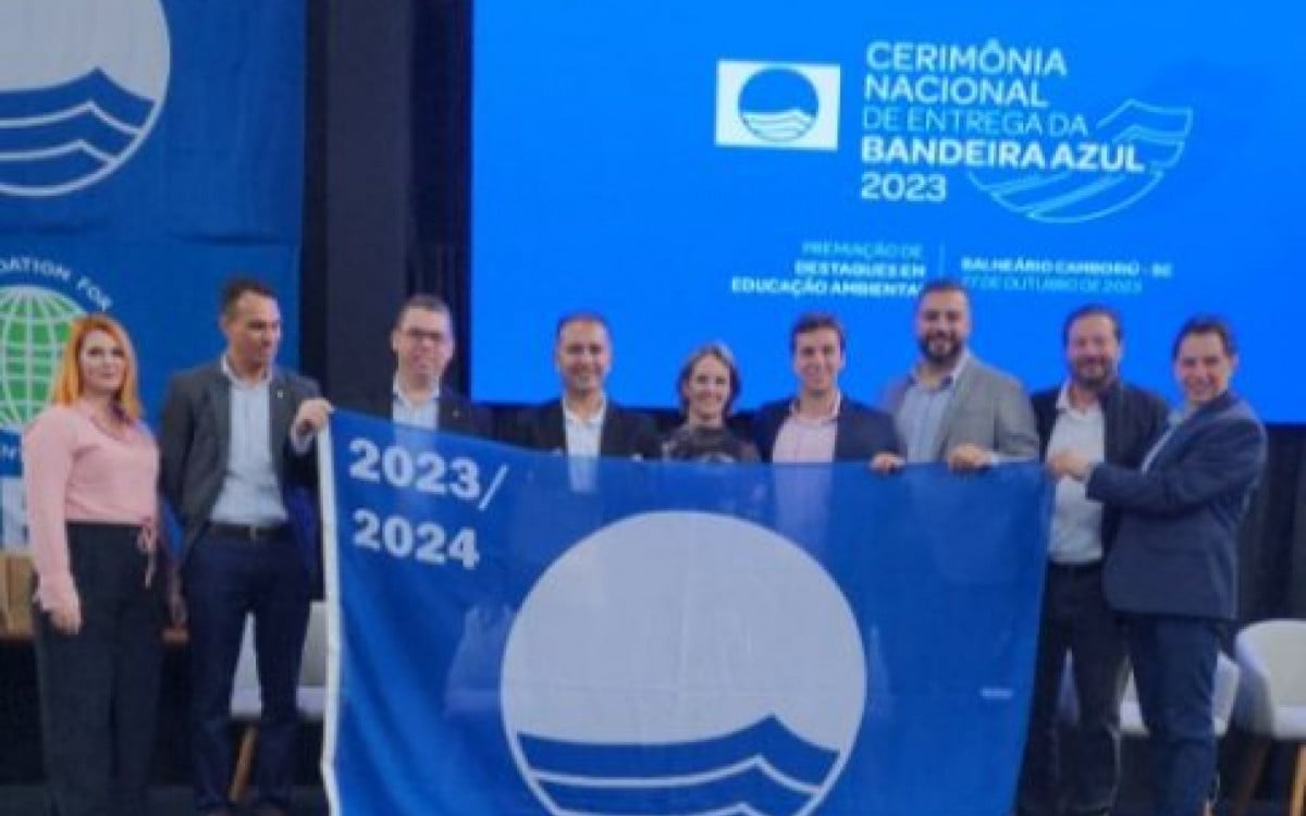 Iguaba recebe oficialmente a Bandeira Azul temporada 2023/2024 | Iguaba Grande