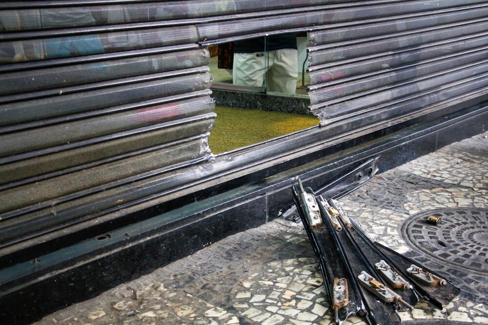 Loja é invadida e furtada pela 3ª vez em cinco meses em Niterói | Enfoco