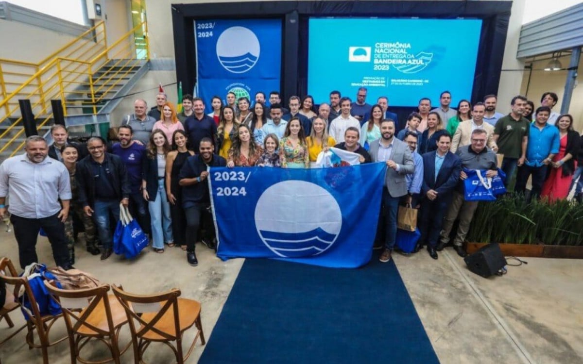 Saquarema recebe pelo segundo ano consecutivo a certificação global Bandeira Azul | Saquarema