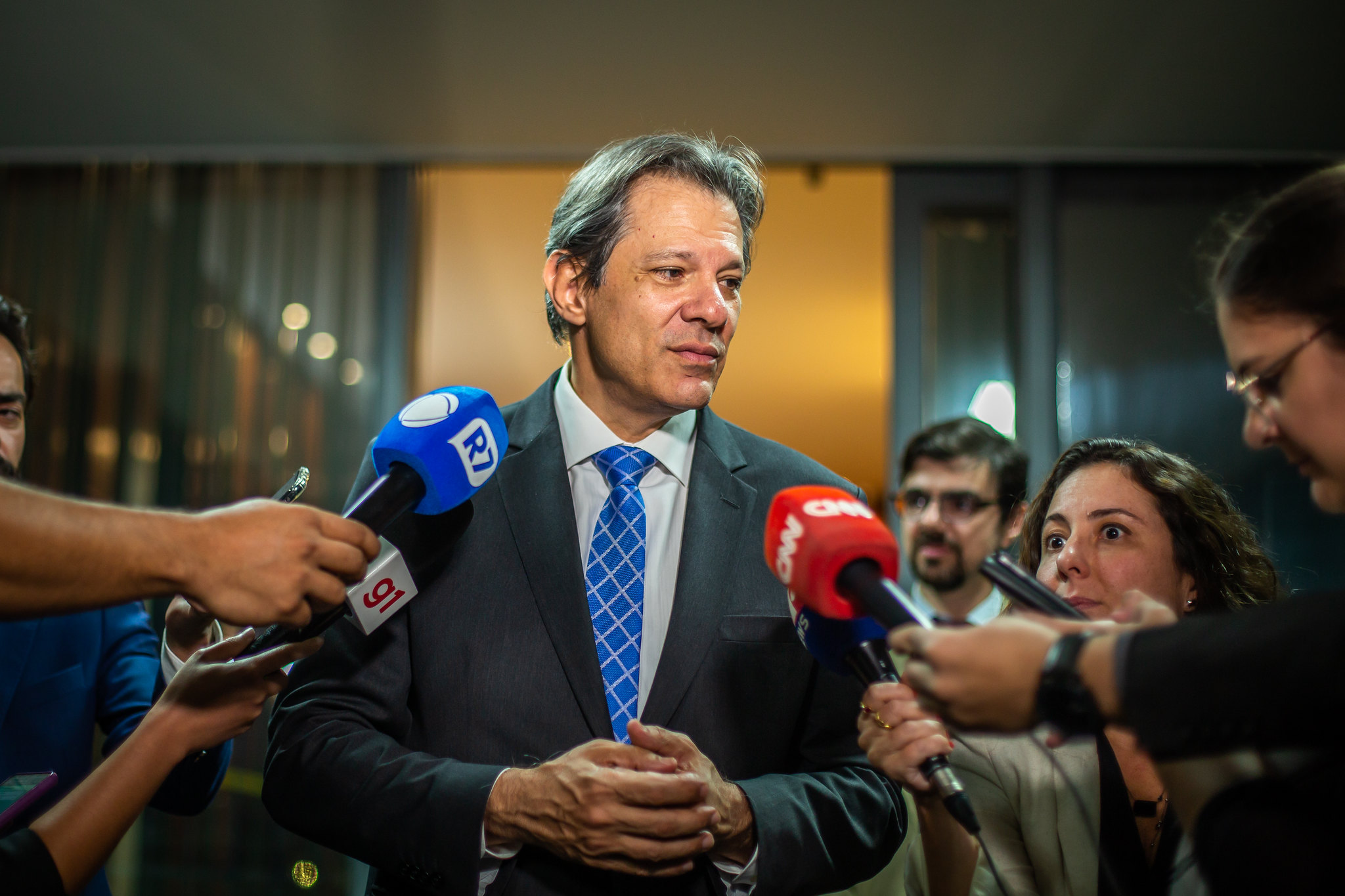 Haddad festeja avanço da reforma, mas se queixa da oposição