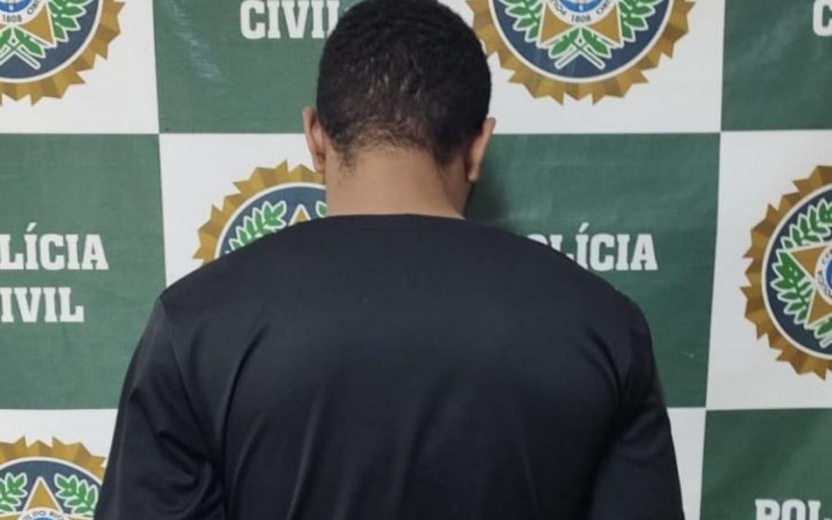 Polícia Civil de Rio das Ostras prende homem com mandado por associação ao tráfico de drogas | Rio das Ostras