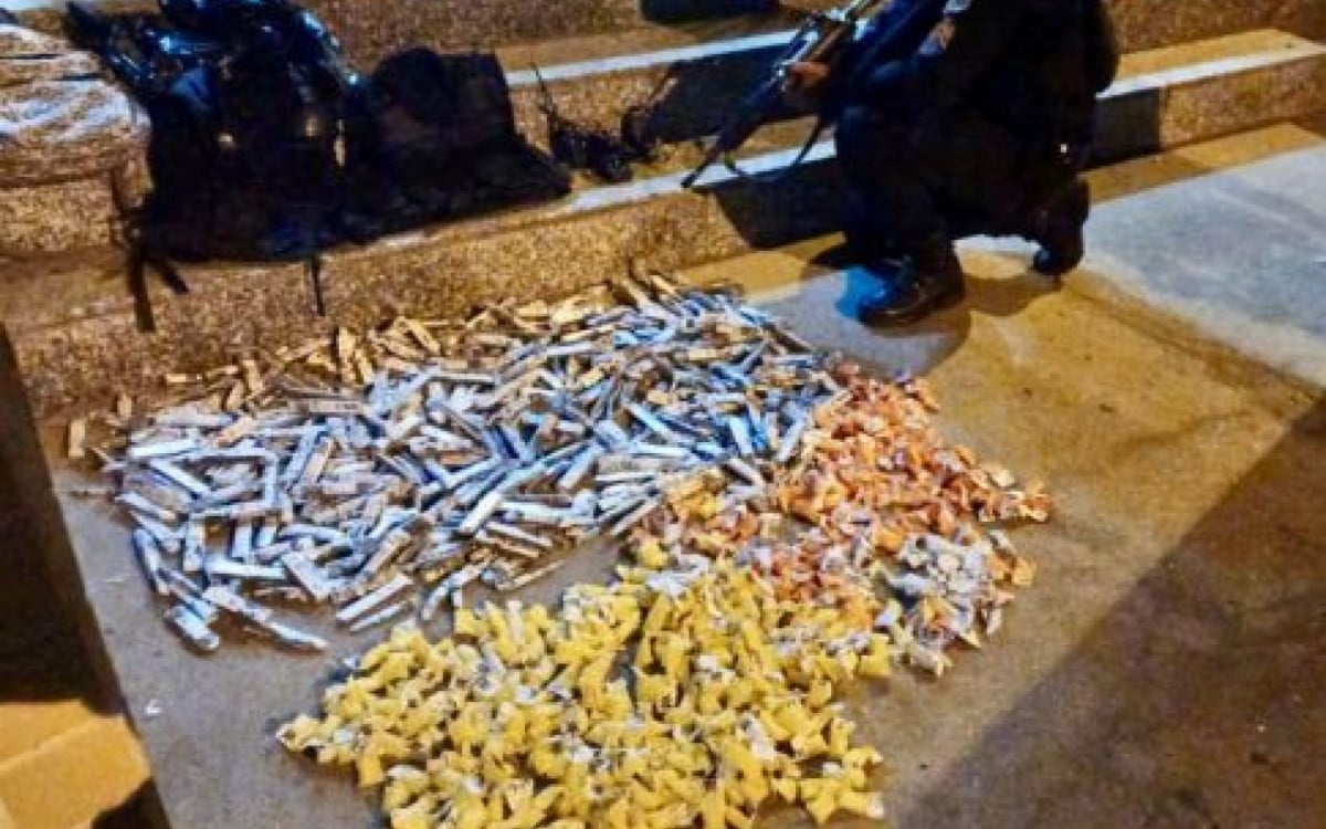 Grande quantidade de drogas é apreendida pela PM no bairro Bananeiras, em Araruama | Araruama