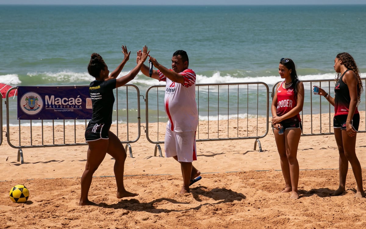 Campeonato de Futevôlei Feminino "Entre Elas" Movimenta Praia dos Cavaleiros | Macaé