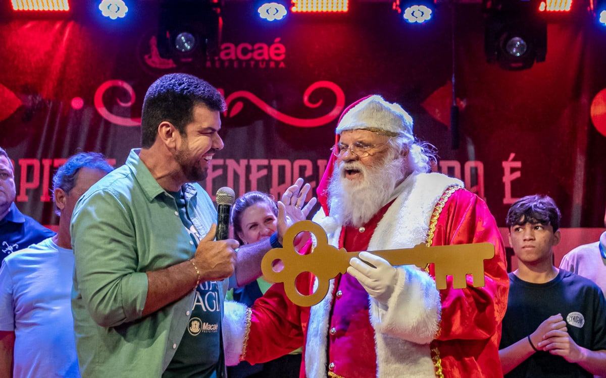 Vila do Papai Noel e Árvore Iluminada marcam abertura oficial do Natal Magia