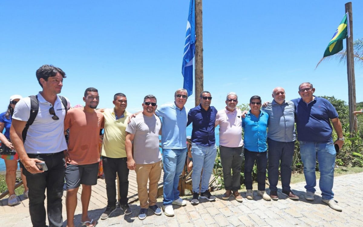 Búzios celebra Bandeira Azul na Azeda e Azedinha | Búzios