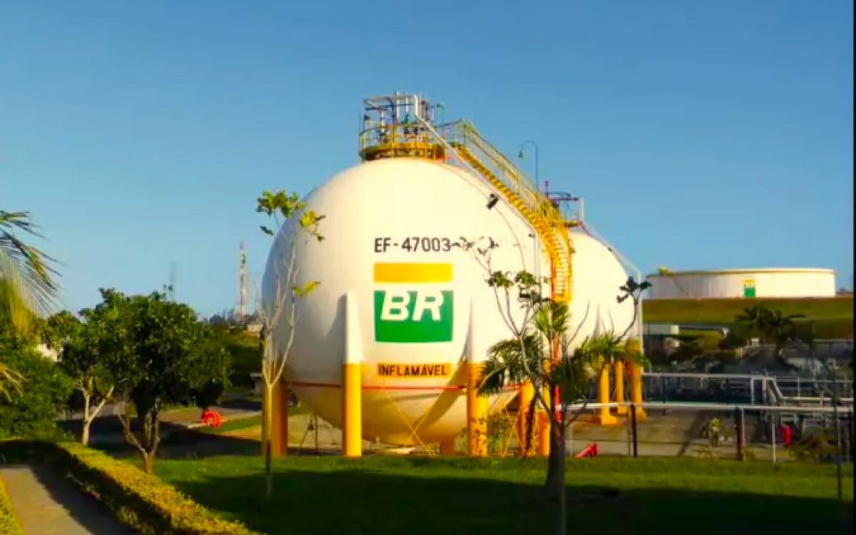 Equinor reforça parceria com Petrobras para escoamento de gás em Roncador | Macaé