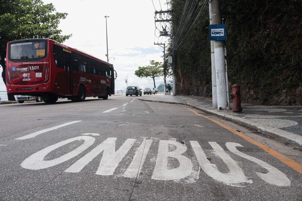 Rodoviários de Niterói e SG revoltados com desconto do sindicato | Enfoco