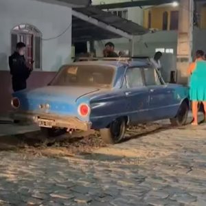 Mulher foi achada morta em casa