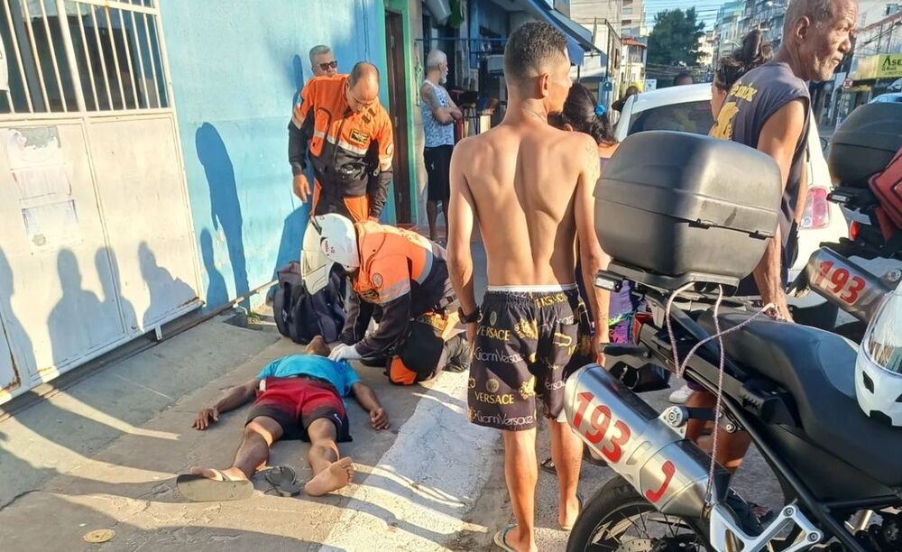 Homem é esfaqueado no pescoço pela companheira em Cabo Frio | Enfoco