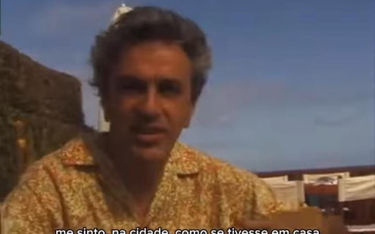 Vídeo! Caetano Veloso desenterra clipe antigo de entrevista com o filho, Zeca | Celebridades