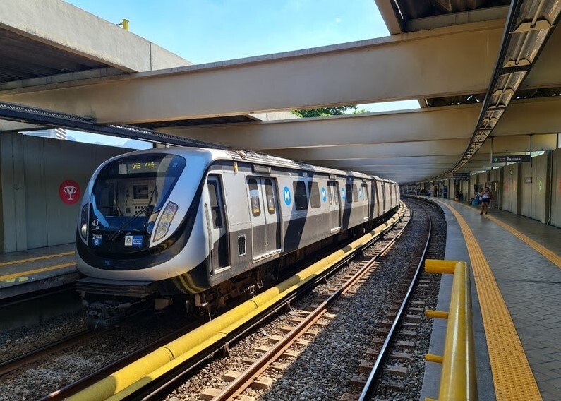 Metrô estende horário de operação aos domingos