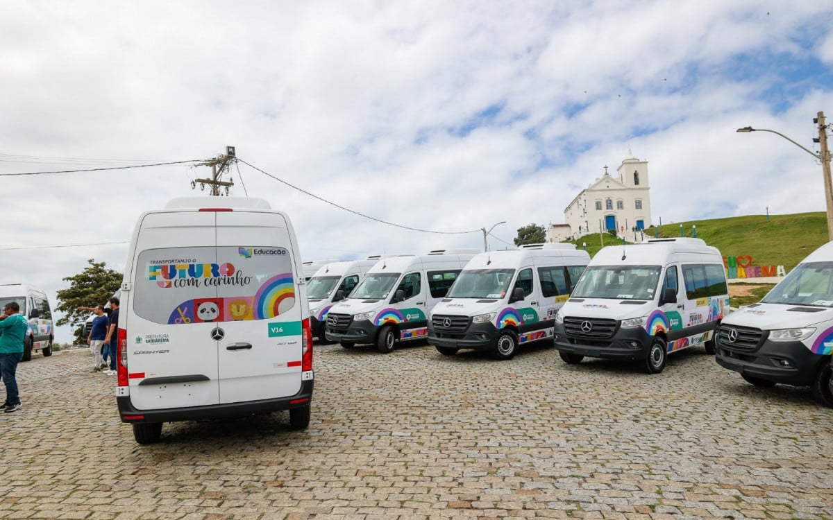 Prefeitura de Saquarema disponibiliza 40 vans para o transporte gratuito dos alunos das creches municipais | Saquarema
