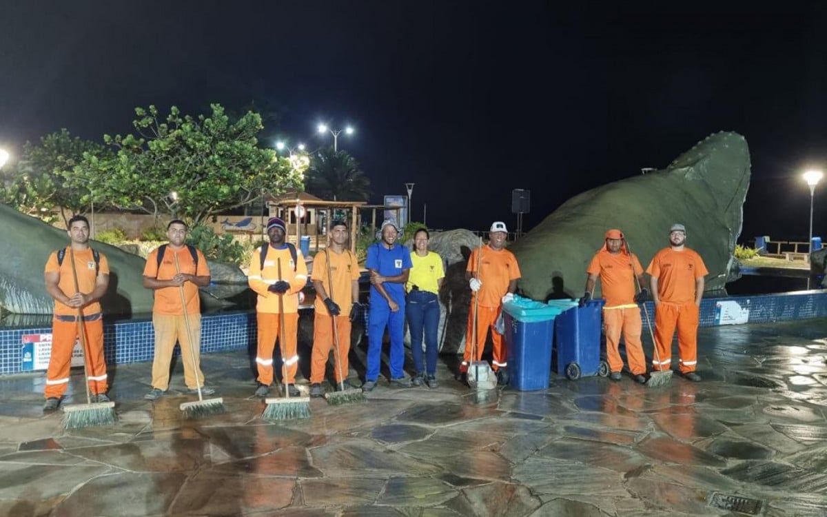 Trabalho árduo da equipe da Terrapleno Terraplenagem e Construção Ltda. assegura praias e ruas impecáveis para a chegada de 2024