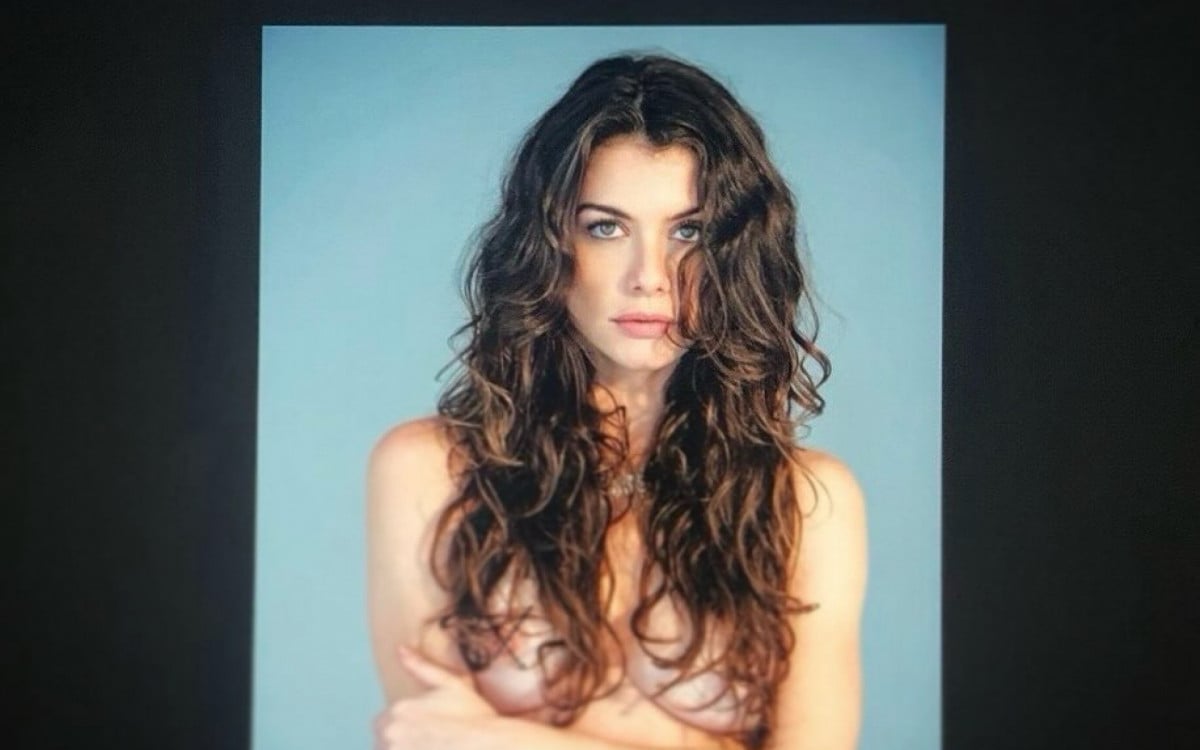 Alinne Moraes compartilha clique ousado de topless e recebe alerta de rede social | Celebridades