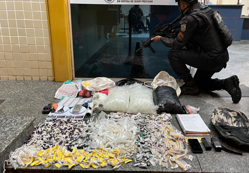 Homem é preso com grande quantidade de drogas em Araruama | Enfoco