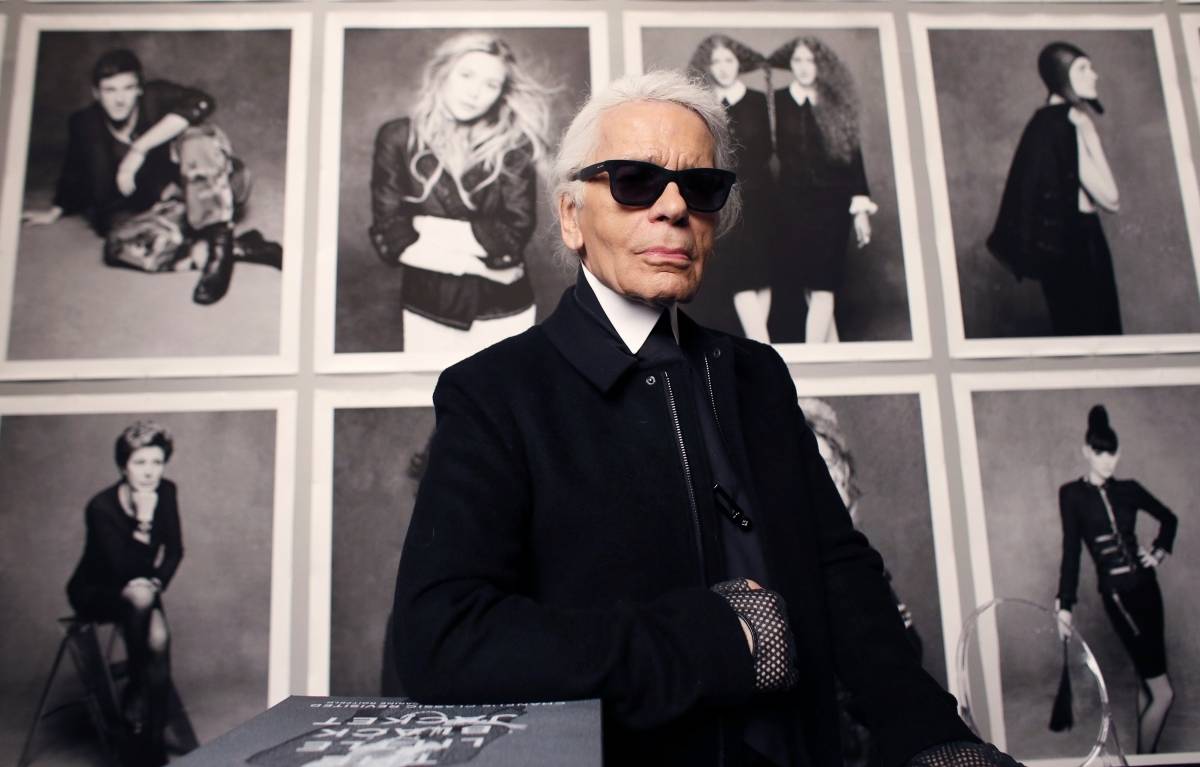 Vida e carreira do estilista Karl Lagerfeld vira série no Disney+ | Diversão