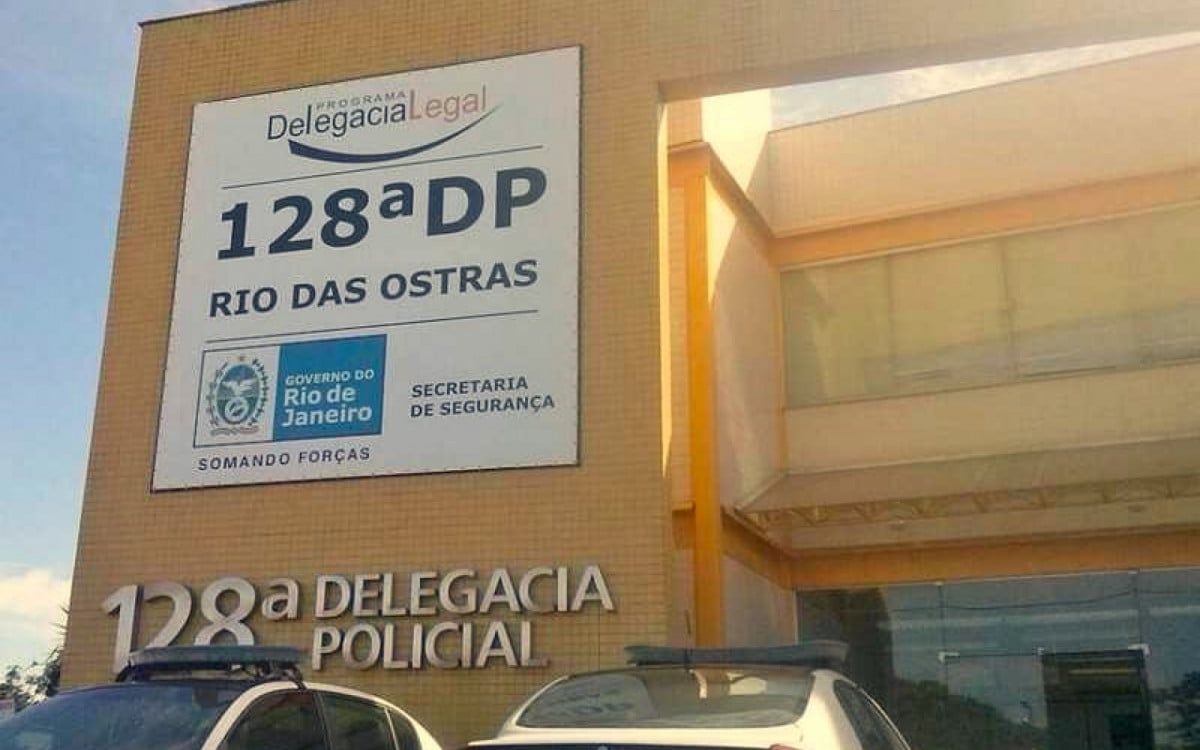 Polícia Civil prende irmãos por porte ilegal de arma em Rio das Ostras | Rio das Ostras