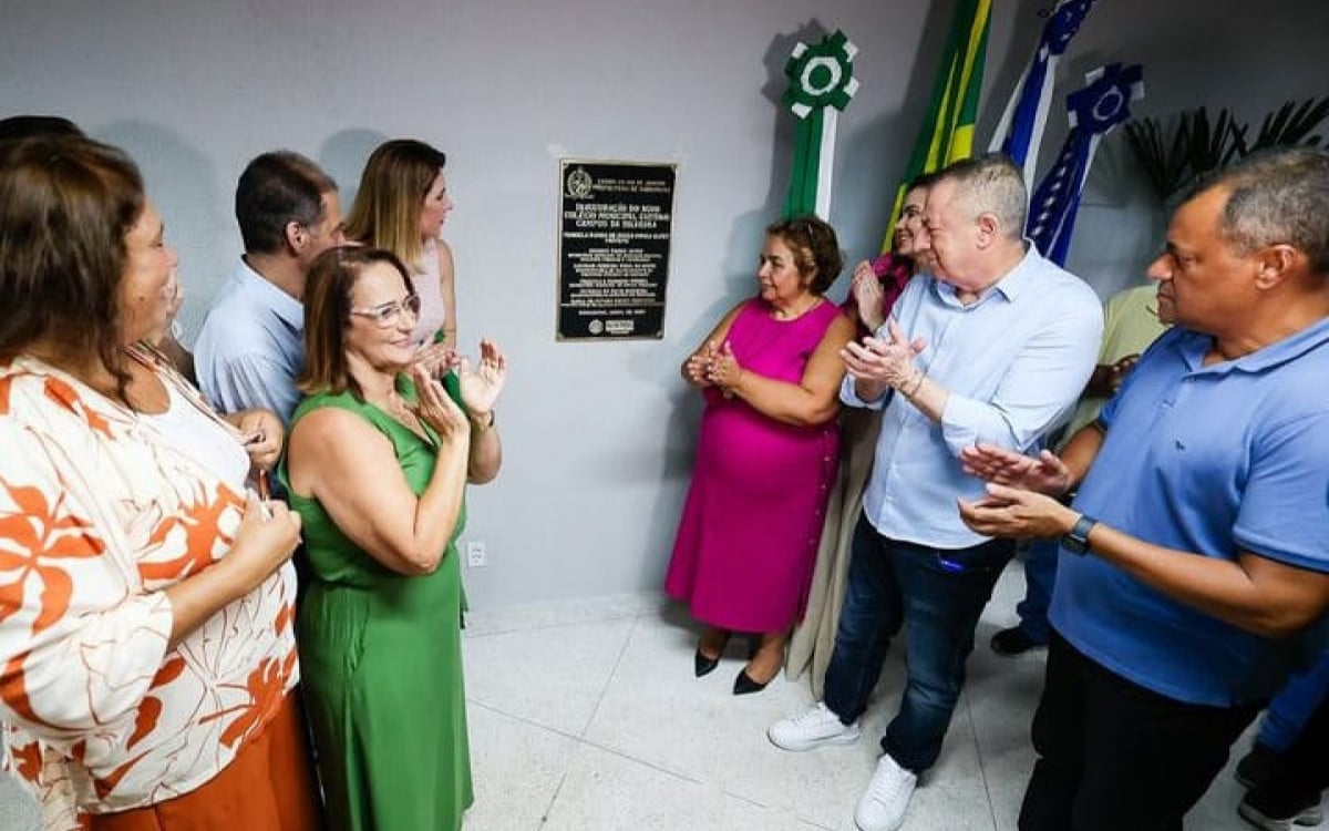 Prefeita Manoela Peres (PL) inaugura a maior escola de Saquarema | Política Costa do Sol