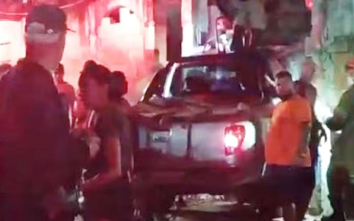 Acidente em Rio das Ostras deixa duas pessoas feridas | Rio das Ostras