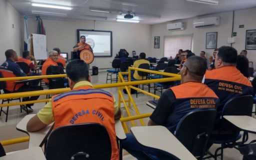 Agentes da Defesa Civil de Saquarema participam de curso de capacitação em Maricá | Saquarema