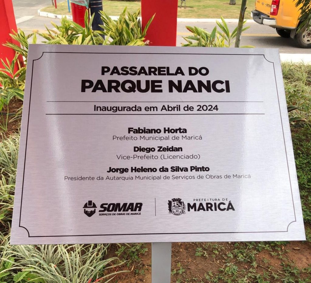 Passarela no bairro Parque Nanci em Maricá