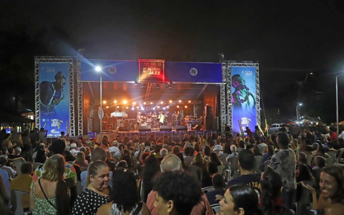 Milhares de pessoas prestigiam a primeira semana do "Búzios Jazz Festival" | Búzios