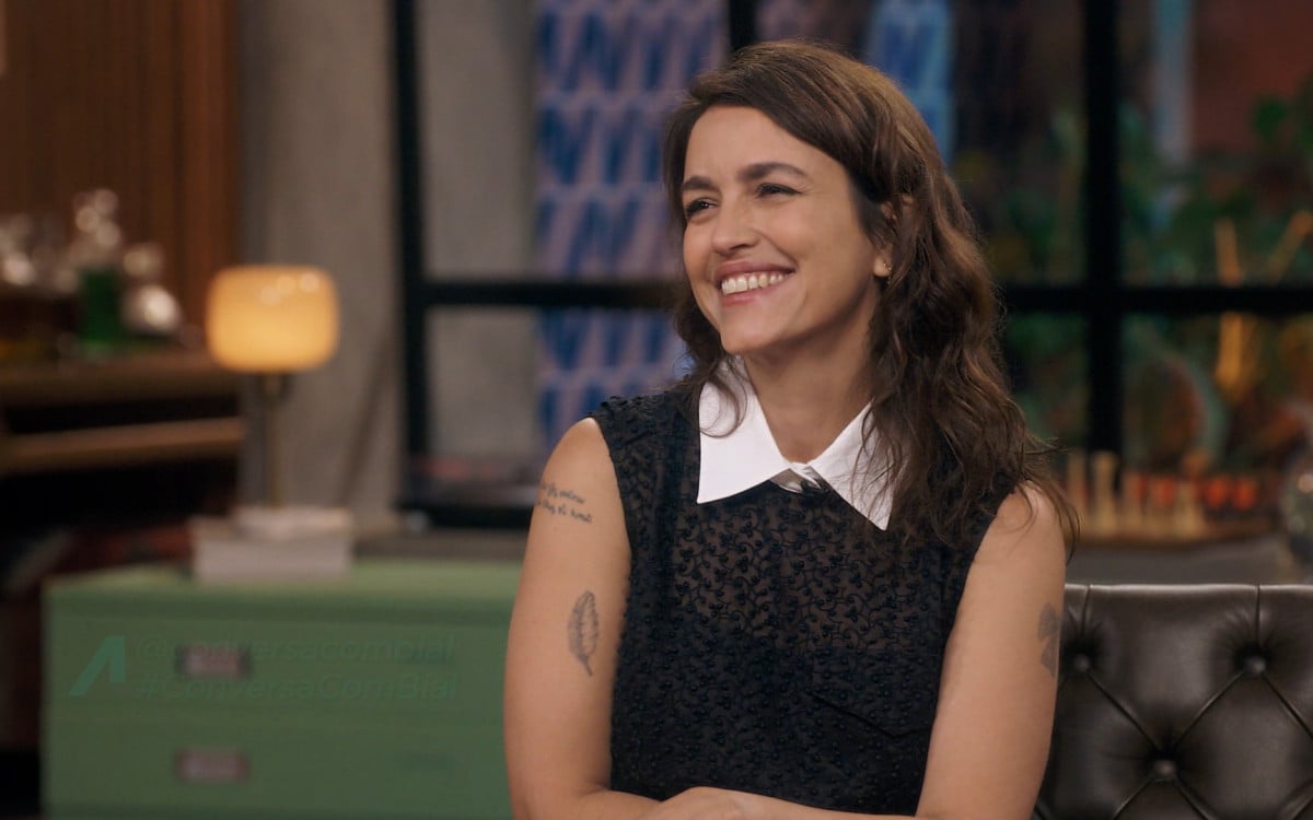 Manuela Dias mantém mistério sobre nova versão de 'Vale Tudo' em entrevista para Bial | Televisão