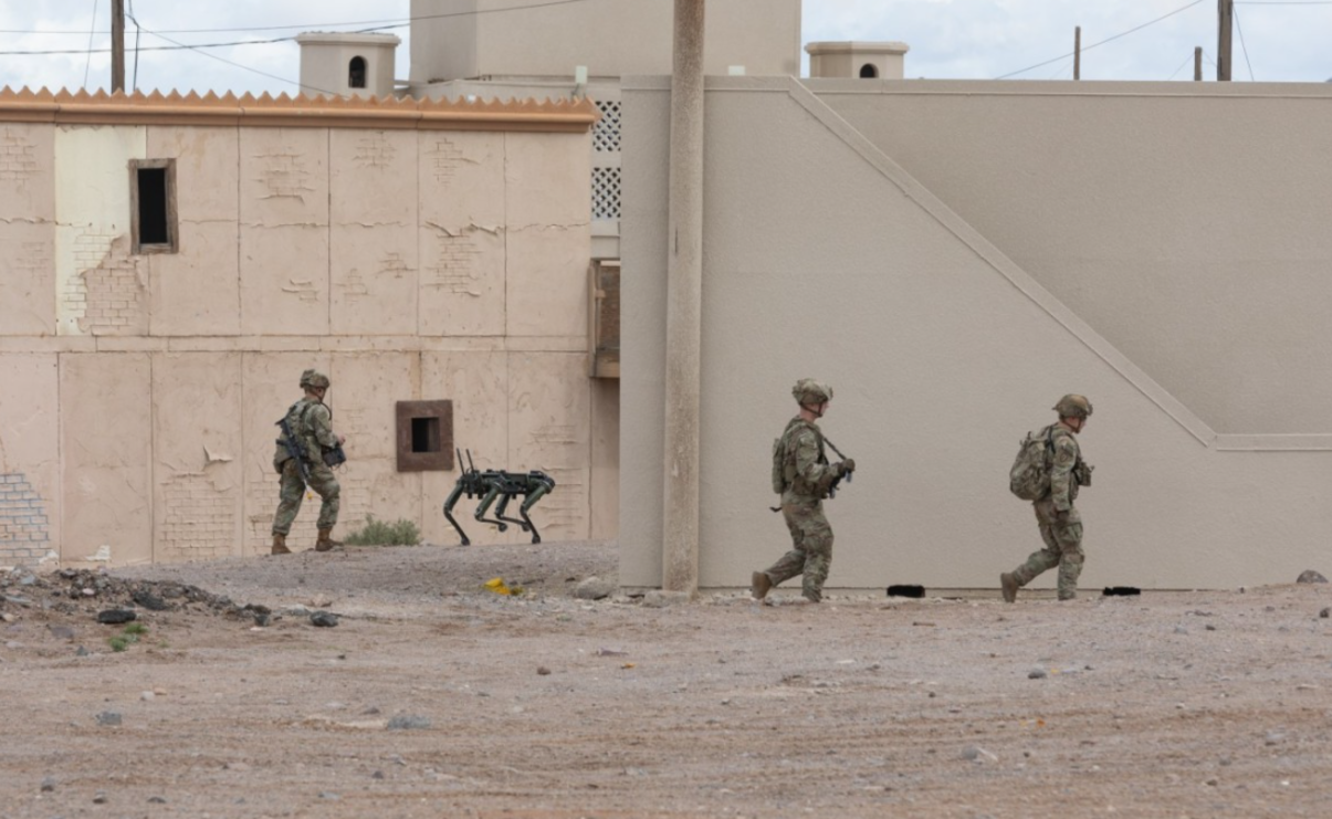 Cão-robô militar é testado pelas forças armadas dos EUA