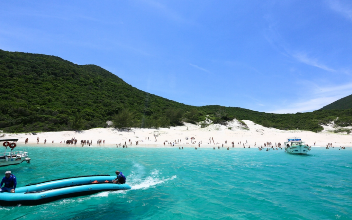 Praia do Farol, em Arraial do Cabo