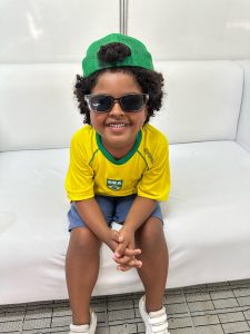 'Bruninho Mars' deseja encontrar ídolo em novos shows no Brasil | Enfoco