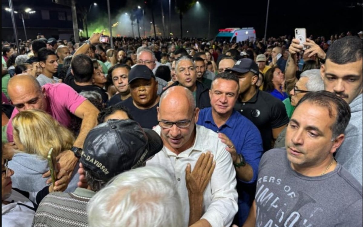 Marcelo Magno entregou nova unidade de saúde na noite desta quinta (6)