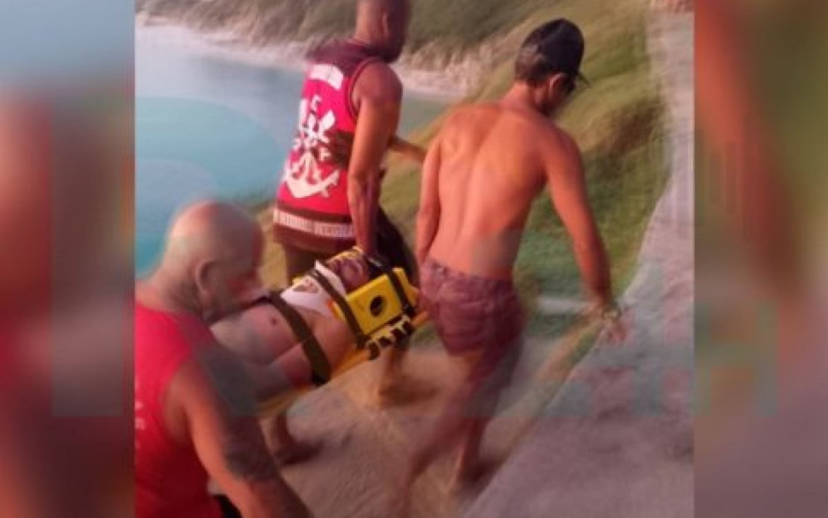 Homem cai da "Janela do Paraíso", em Arraial do Cabo | Arraial do Cabo - Rio de Janeiro