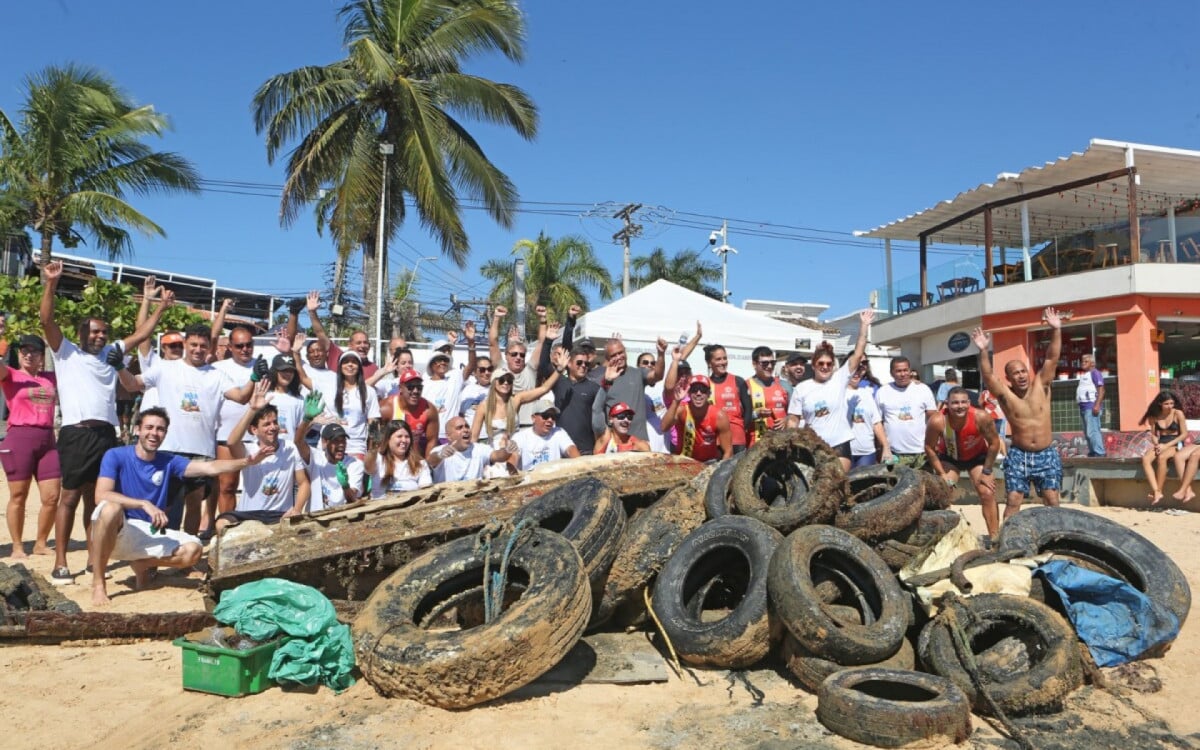 Limpeza do Fundo do Mar em Búzios recolhe mais de 2,5 toneladas de lixo na praia do Canto e no Píer do Centro | Búzios