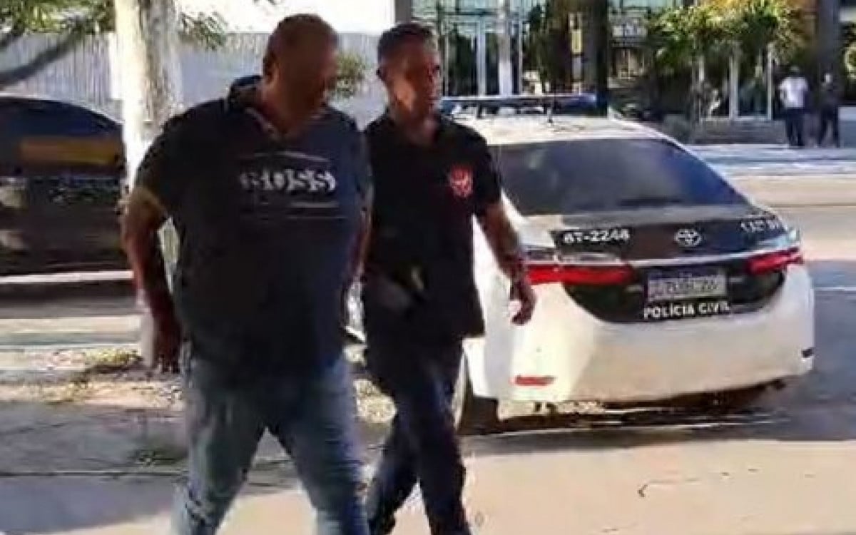 Justiça proíbe políticos e servidores acusados de desvio de dinheiro em Arraial de assumir cargos públicos | Arraial do Cabo - Rio de Janeiro