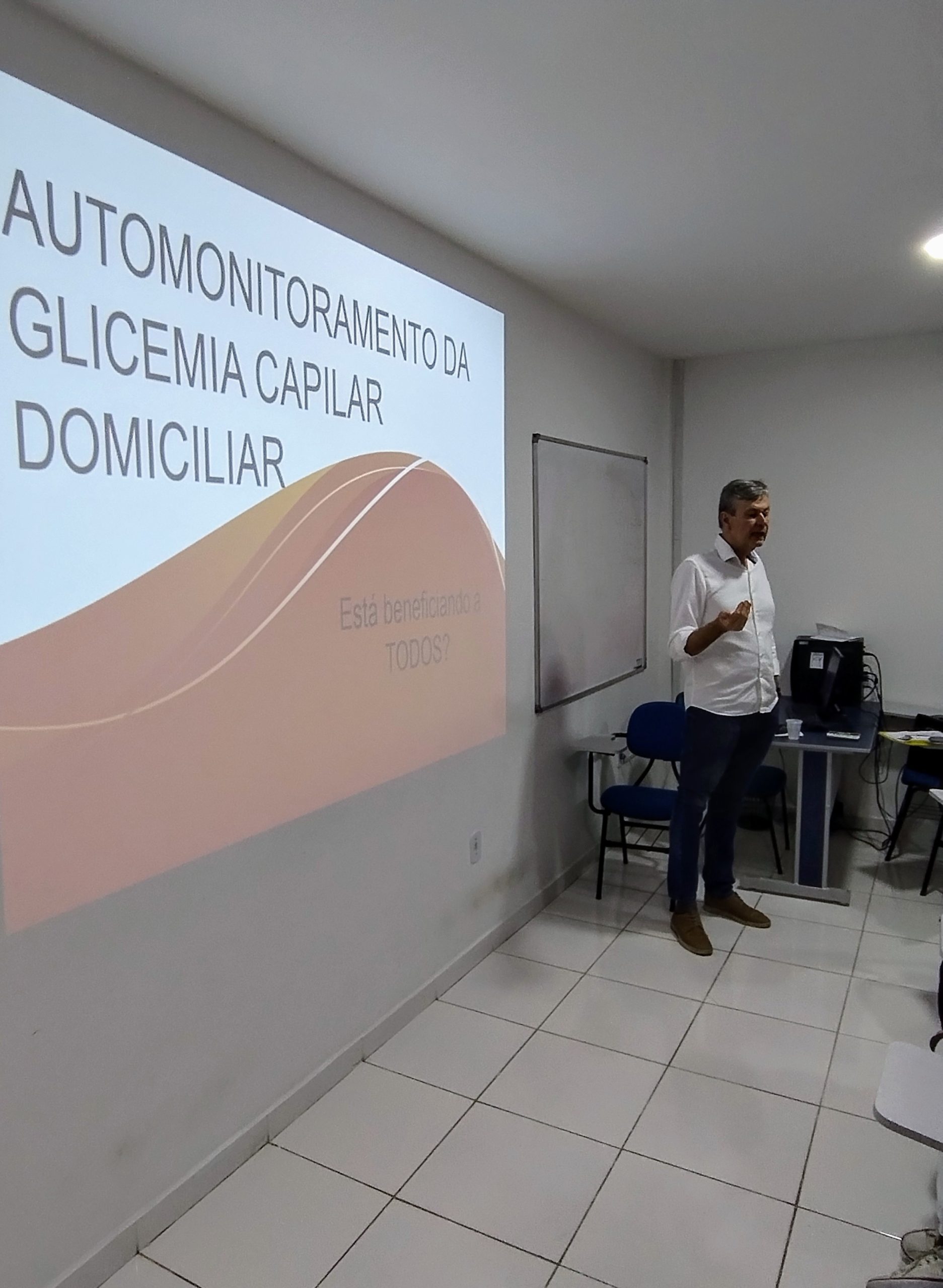 Prefeitura de São Pedro da Aldeia promove capacitação sobre automonitoramento glicêmico