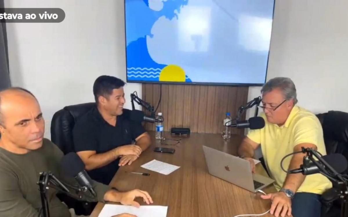 Alexandre Martins estreia podcast ao vivo com Secretários de Búzios em sua live semanal | Búzios