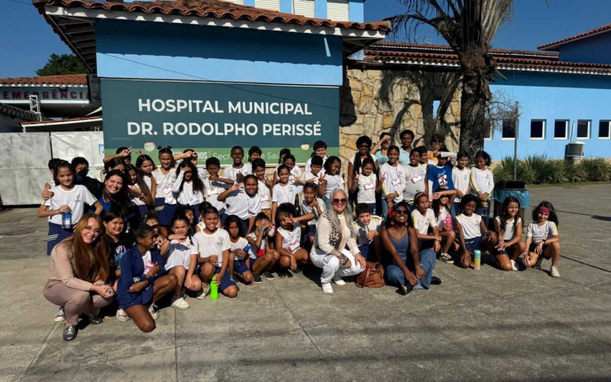 Alunos do 4º Ano da Escola Municipal João José de Carvalho visitam Hospital Rodolpho Perissé | Búzios