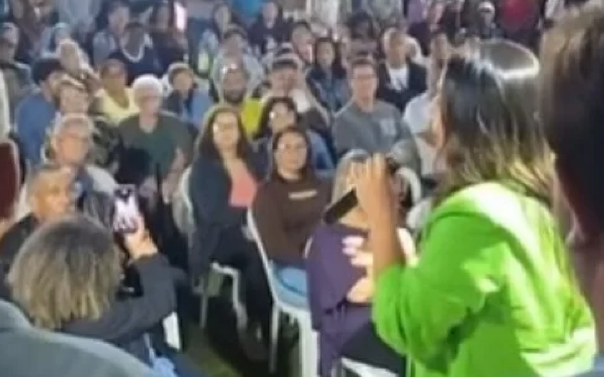 Tiros interrompem reunião da pré-candidata a prefeita Penha Bernardes, em Araruama | Política Costa do Sol