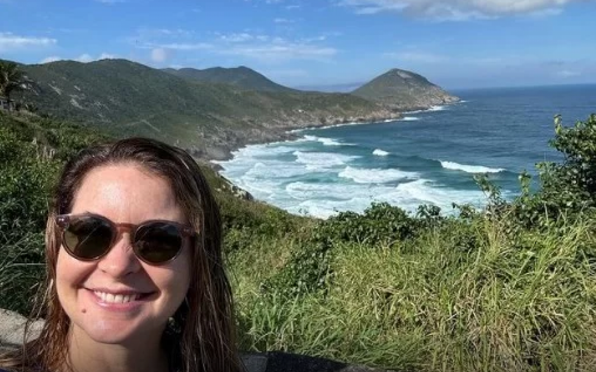 Atriz, roteirista e produtora, Cláudia Abreu visita Arraial do Cabo | Arraial do Cabo - Rio de Janeiro