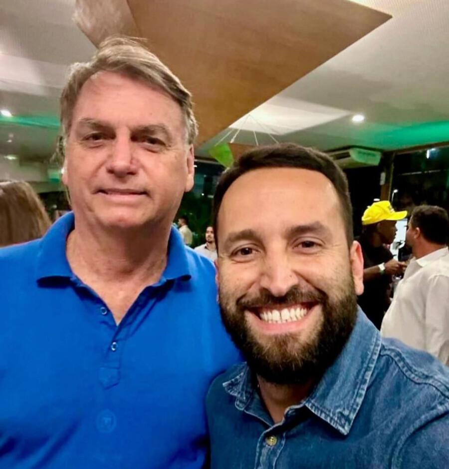 Imagem de Rafael Aguiar e Leandro do Bope com Jair Bolsonaro