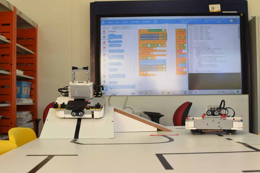 Competição de robótica em Maricá