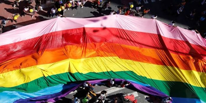 Parada do Orgulho LGBTQIA+ de São Pedro da Aldeia acontece neste domingo