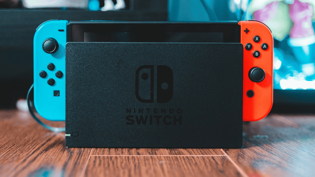 Nintendo Switch conectado em uma dock station