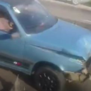 Engavetamento entre carros deixa cinco feridos em Maricá; vídeo | Enfoco