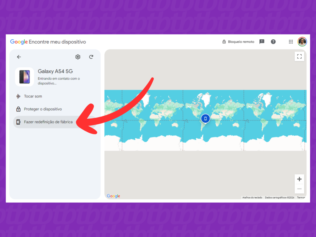Captura de tela do site Encontre Meu Dispositivo do Google mostra como acessar a opção Fazer redefinição de fábrica