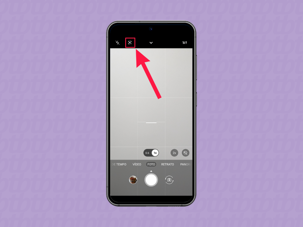 Captura de tela do aplicativo Câmera de um celular Android mostrando o ícone de atalho do Google Lens.