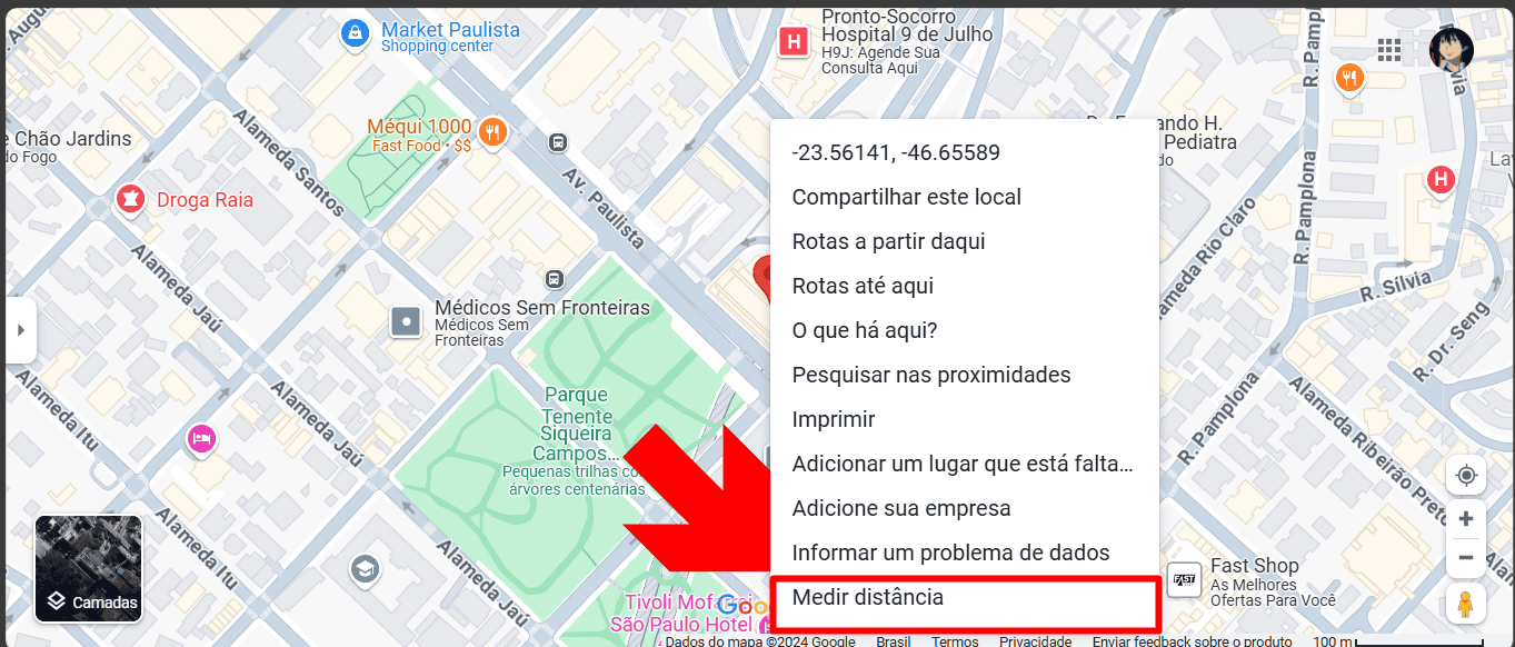 Imagem indicando onde clicar para medir a distância no Google Maps